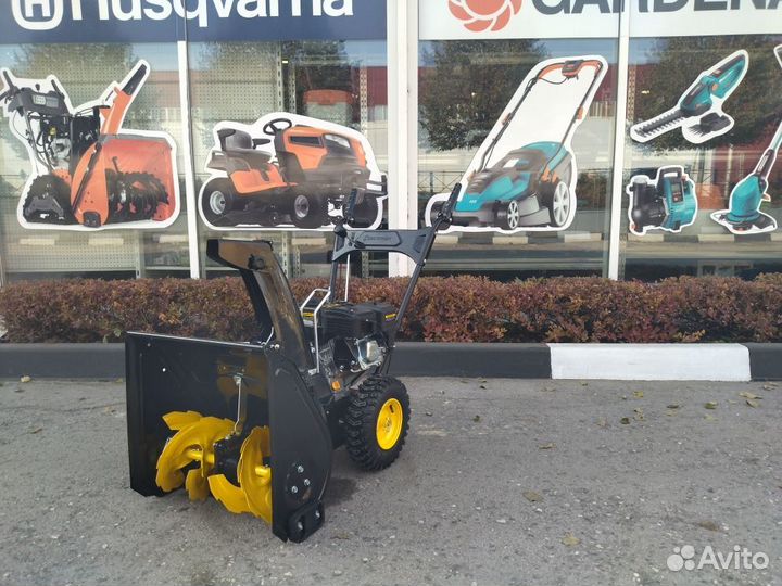 Снегоуборщик Champion ST 553