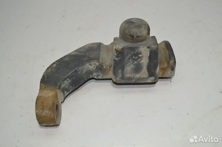 Кронштейн амортизатора переднего моста, нижний лев