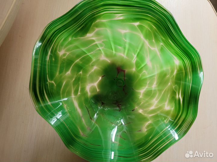 Ваза изумрудная винтажная, цветное стекло,Германия