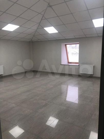 Офис на 1-й линии, 3-й этаж, 49 м2