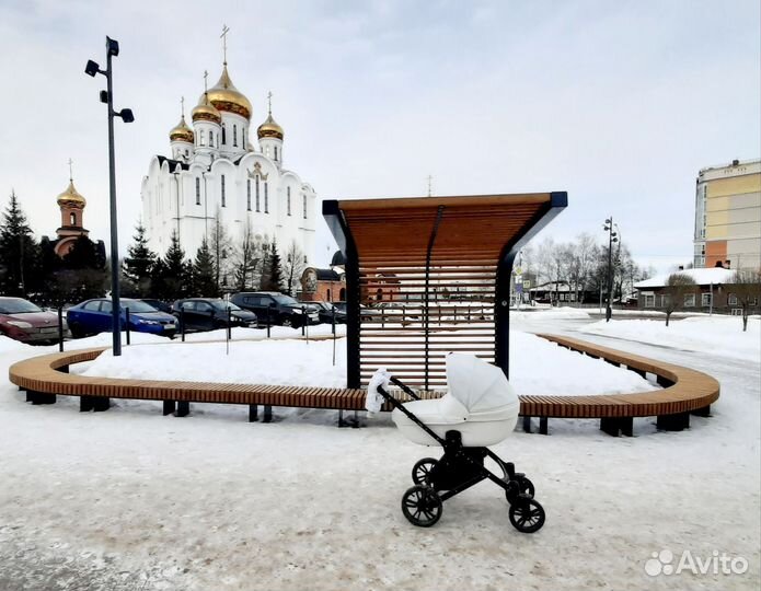 Коляска 2 в 1+ тёплый конверт и варежки-муфта