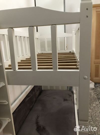 Кровать двухьярусная 160/70