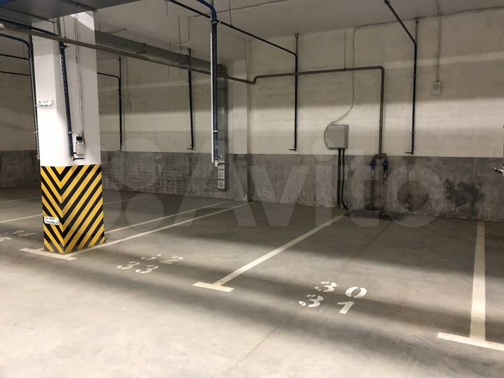 Машиноместо, 14 м²