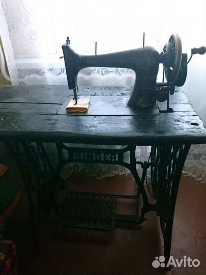 Швейная машинка Singer