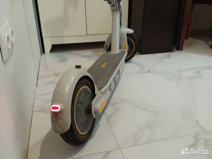 Электросамокат бу Ninebot G30LP