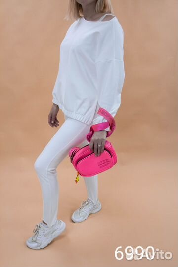 Костюм женский