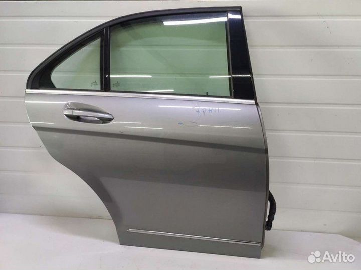 Дверь Mercedes C W204