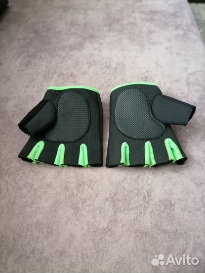 Перчатки для велосипеда
