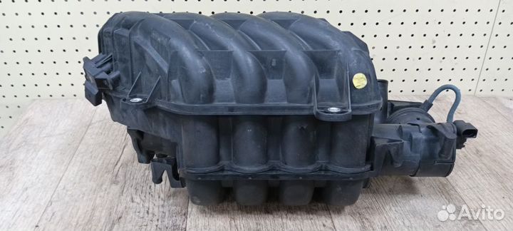 Коллектор впускной Volkswagen Passat