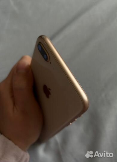 iPhone 8 Plus, 64 ГБ