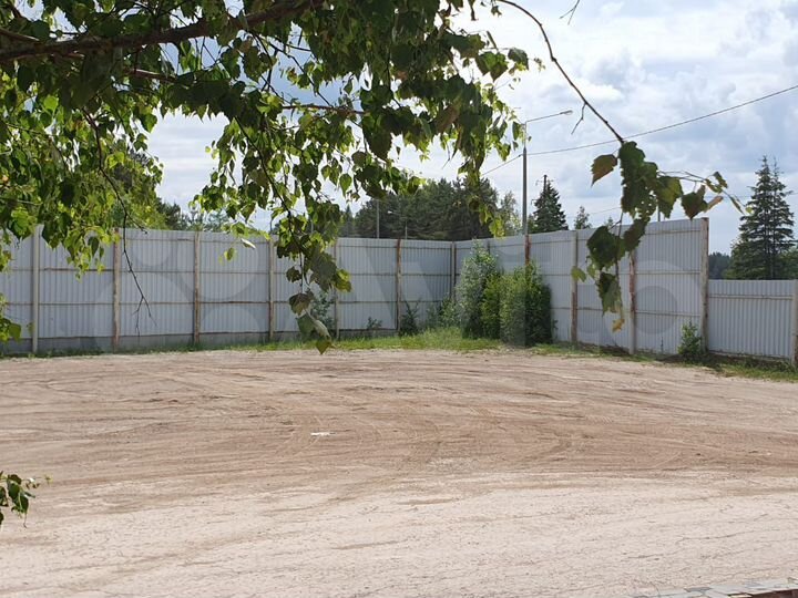 Автосервис, 647 м² с участком 40 соток