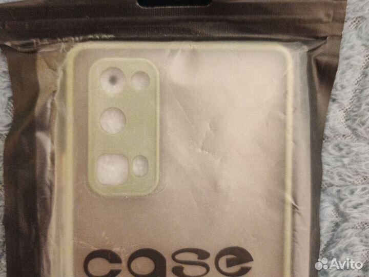 Чехлы на телефон