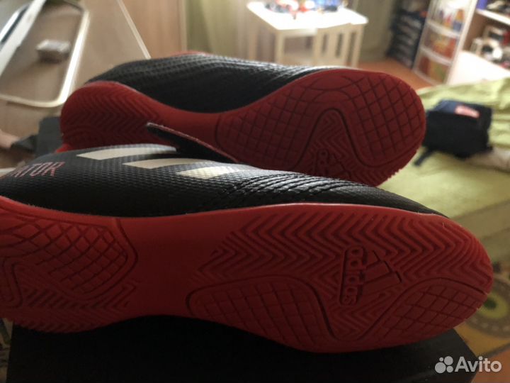 Кроссовки Адидас