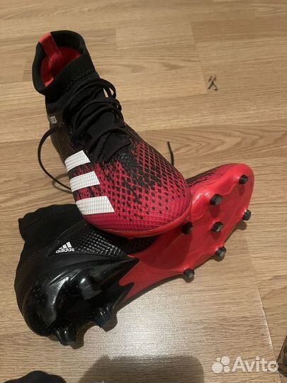 Бутсы adidas predator