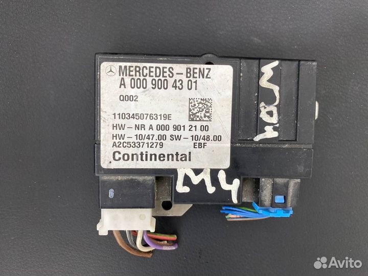 Блок управления топливным насосом Mercedes W204
