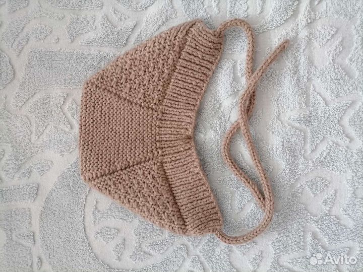 Вязаные чепчики