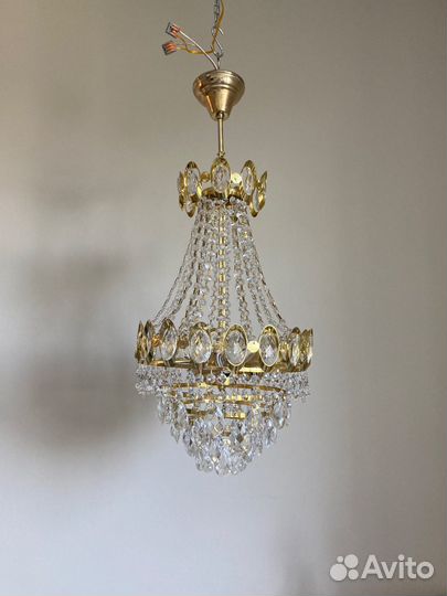 Хрустальная люстра 