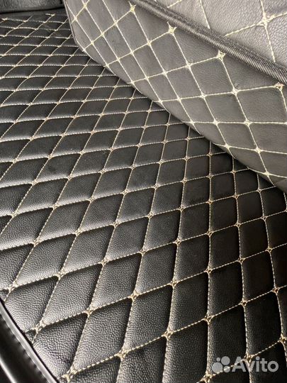 Кожаный 3D коврик и Органайзер в багажник Audi Q5