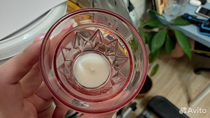 Стеклянный подсвечник для плавающей свечи