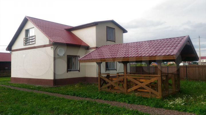 Коттедж 170 м² на участке 10 сот.