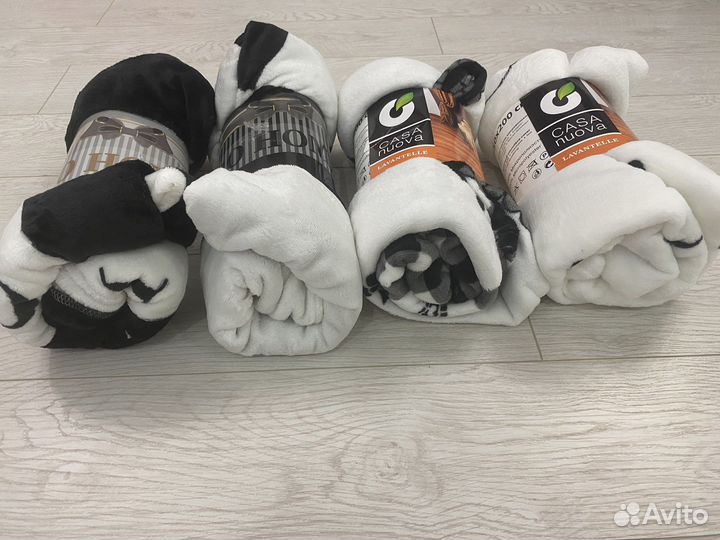 Пледы новые