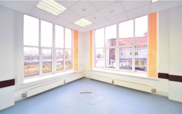 Аренда Помещение- Стрит-ритейл, 55.5 м²