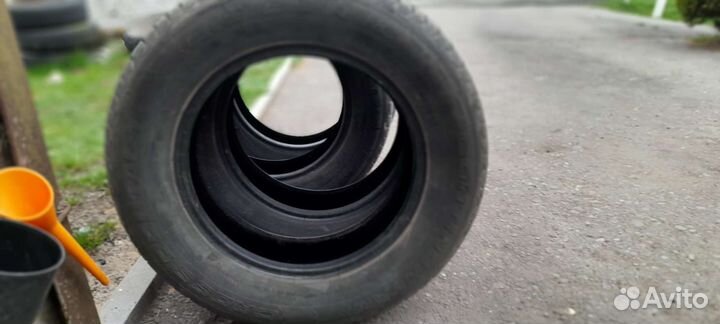 Continental CrossContact UHP E 215/65 R16