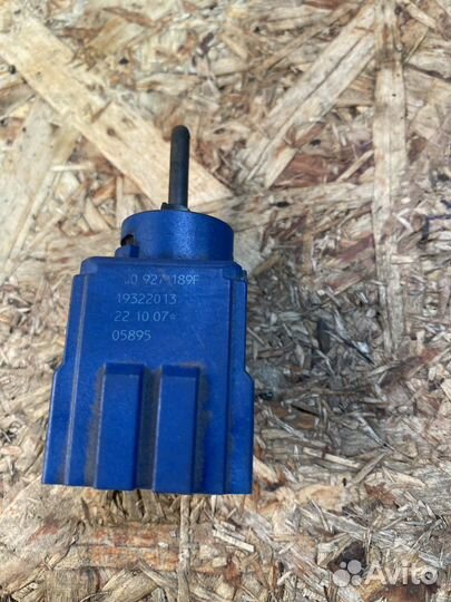 Датчик педали сцепления Skoda Fabia 2 07-15