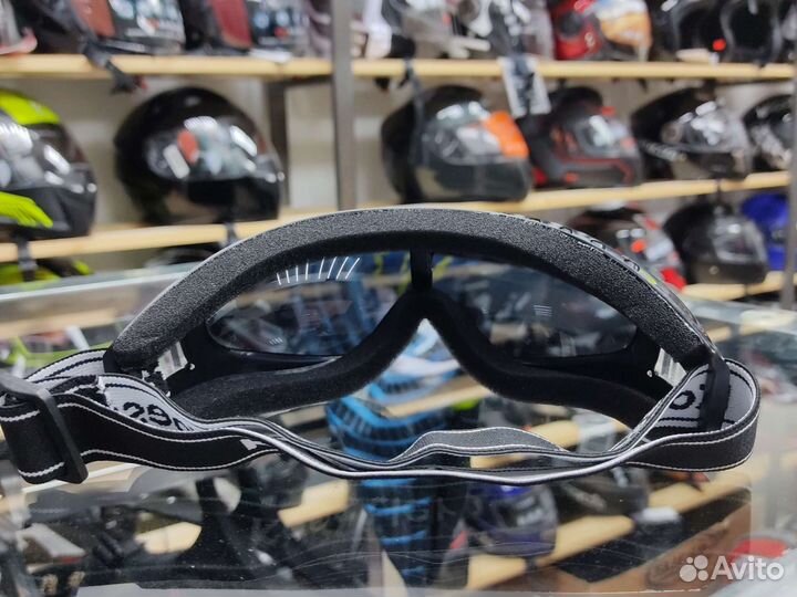 Горнолыжные очки