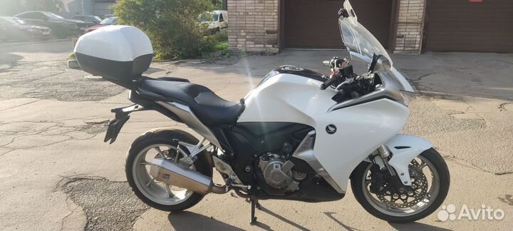 Мотоцикл Honda VFR1200FD