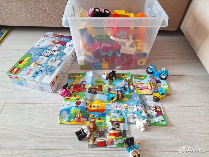 Lego duplo пакетом 6 наборов и пластина