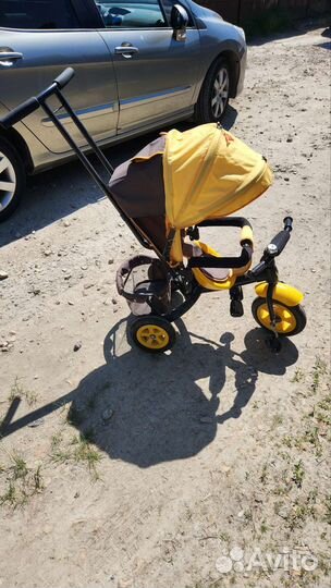 Детский трехколесный велосипед