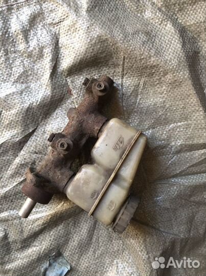 Главный тормозной цилиндр volvo 850
