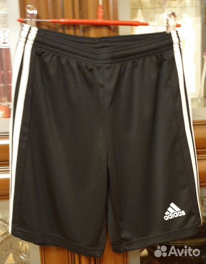 Комплект Adidas (шорты и футболка)