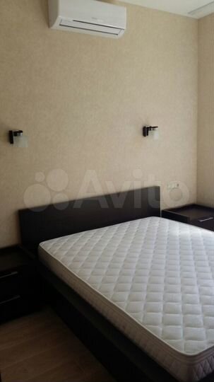 2-к. квартира, 52 м², 1/7 эт.