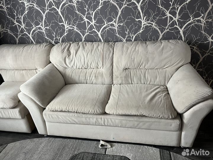 Диван и кресло бу