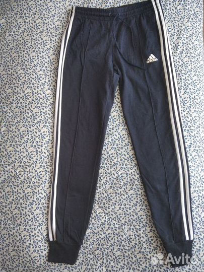 Спортивный новый костюм adidas оригинал р. 42-44