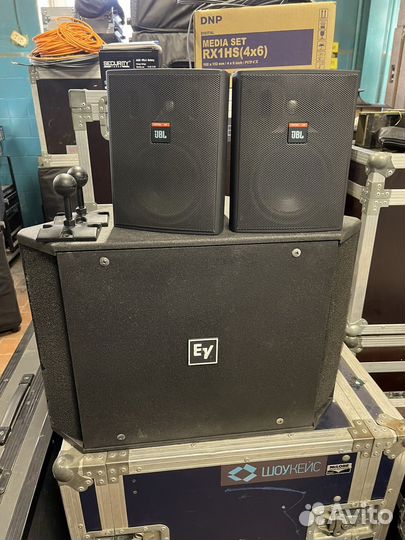 Акустические колонки электроника