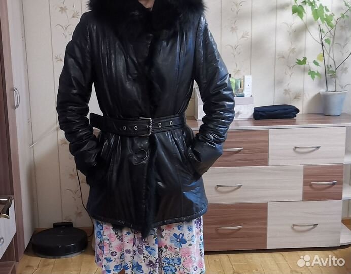 Продам тёплую кожаную дубленку