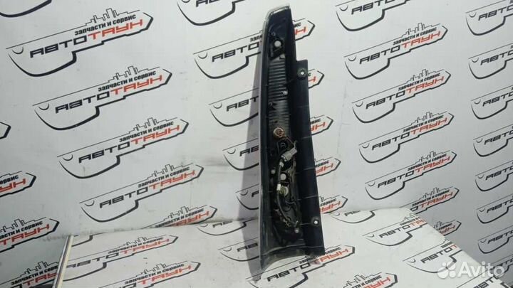 Фонарь nissan suzuki landy serena C26 FC26 FNC26 H