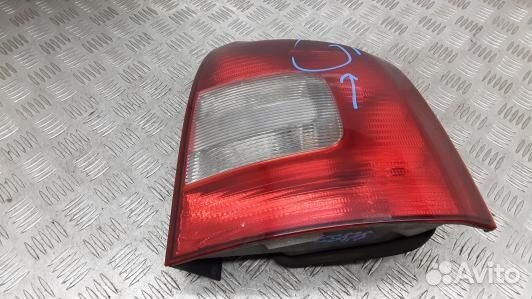 Фонарь задний правый skoda octavia A5 (8LV32MY01)