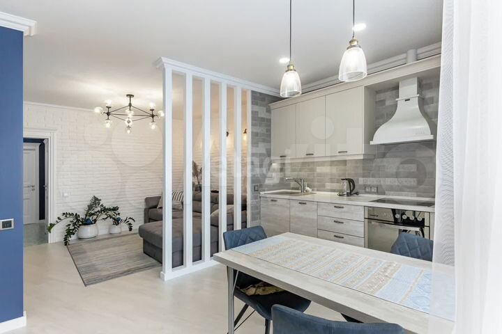 3-к. квартира, 83 м², 13/18 эт.