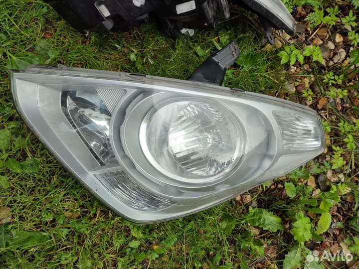 Фары Hyundai Starex H1