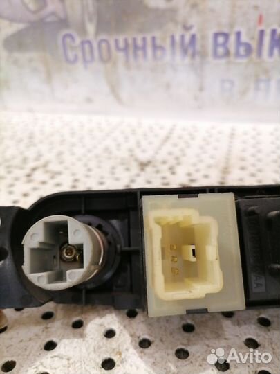 Блок кнопок Chrysler PT Cruiser