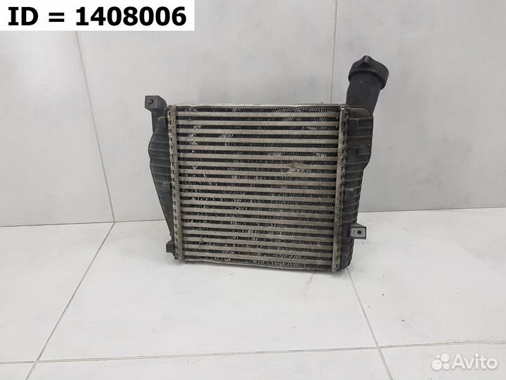 Радиатор интеркулера Volkswagen Touareg