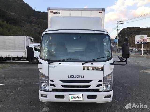 Промтоварный фургон Isuzu Elf, 2015