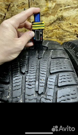 Nokian Tyres Hakkapeliitta R 235/55 R18 104R