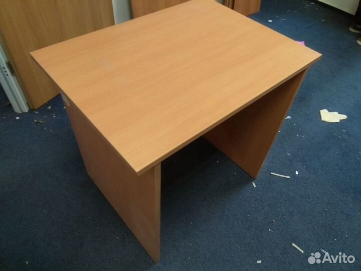 Мебель офисная в цвете вишня