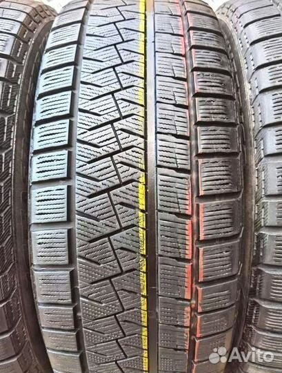 Pirelli Ice Asimmetrico 225/65 R17 98M