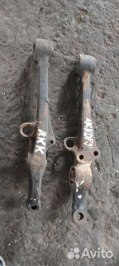 Рычаги передние нижние Honda Accord 5